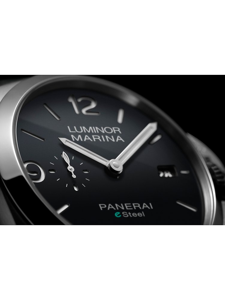 Panerai Uhren-Set inkl. Wechselarmband Luminor Marina eSteel PAM01358