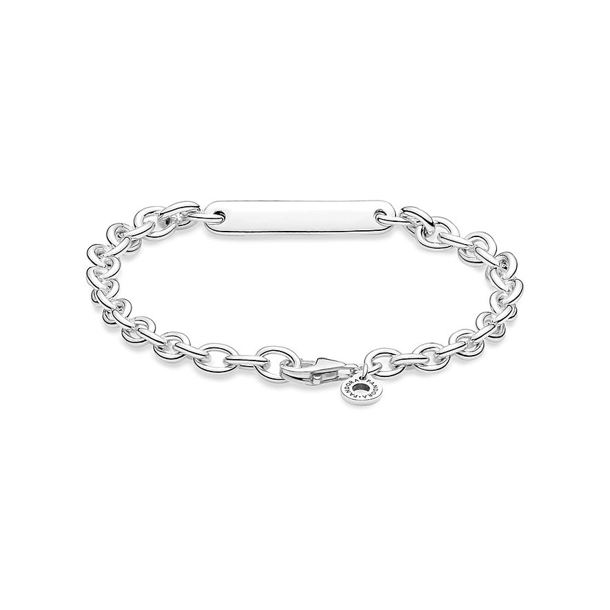 Pandora Armband aus 925er Silber mit Gravurplättchen und Karabinerverschluss.