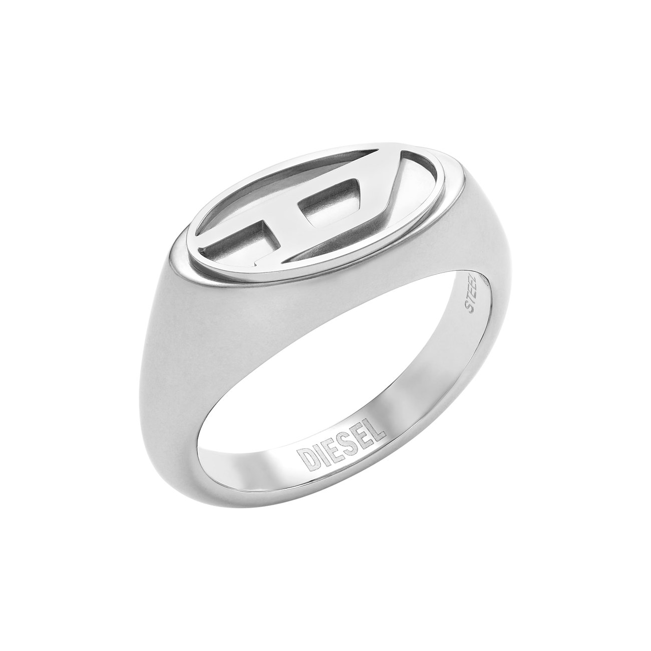 Diesel Ring aus Edelstahl in Silber, mit dem eingeprägten Diesel-Logo auf der Oberseite.