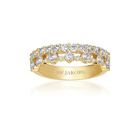 Sif Jakobs Jewellery Ring aus 925er Silber mit vielen weißen Steinen.