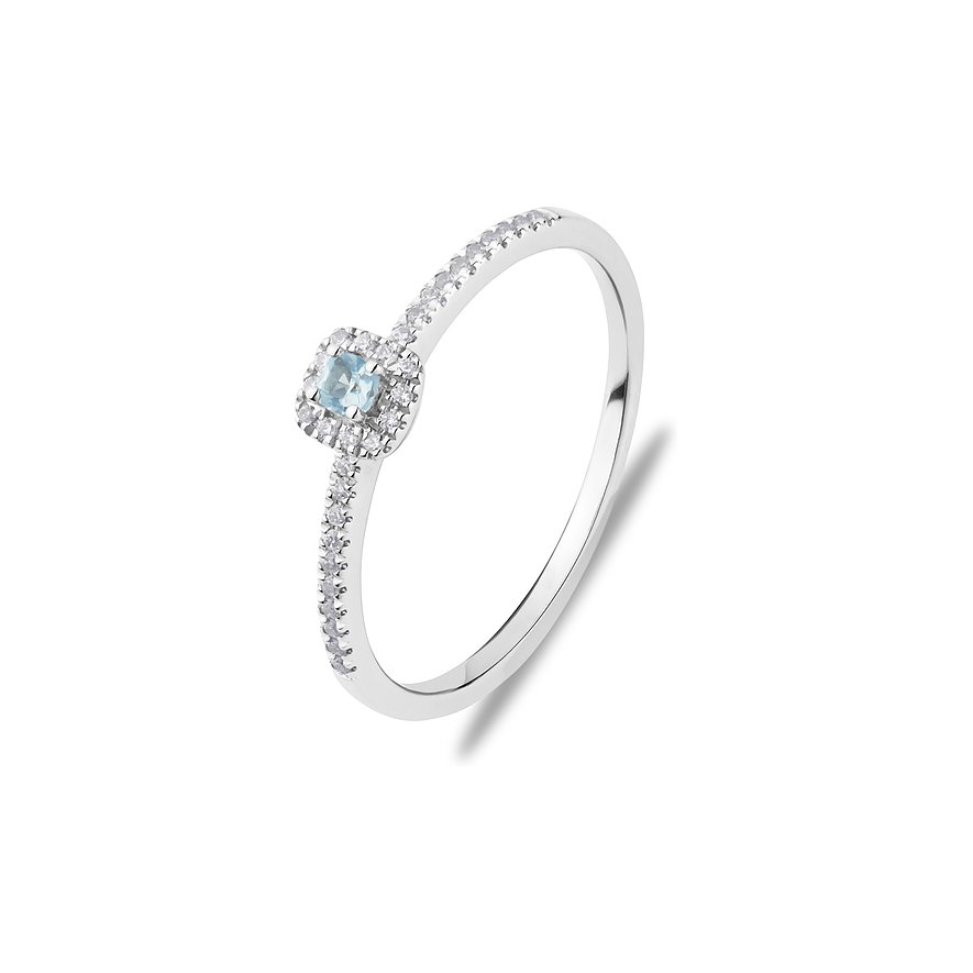 CHRIST Ring aus 585 Weißgold, besetzt mit einem quadratischen hellblauen Topas, umgeben von kleinen, funkelnden Steinen.