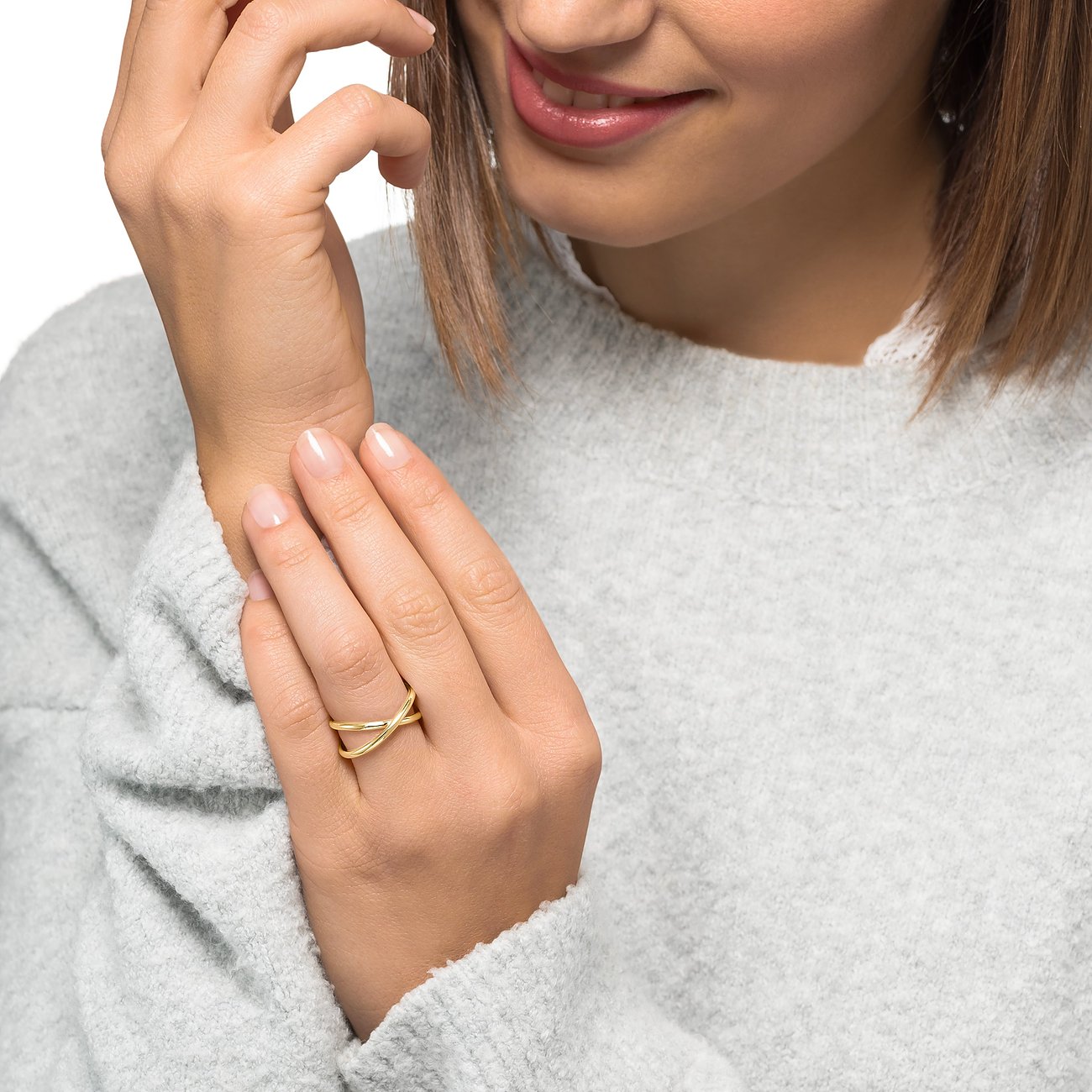CHRIST Ring aus 375 Gelbgold mit gekreuztem Design.