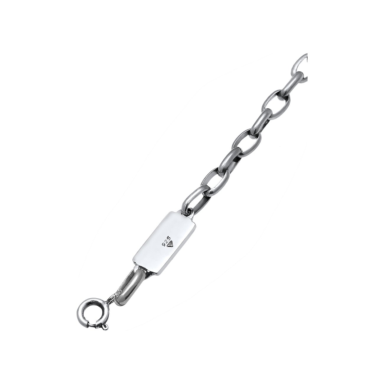 Kuzzoi Armband aus 925er Silber mit ovalen Kettengliedern und einer rechteckigen Platte mit 925er Stempel.