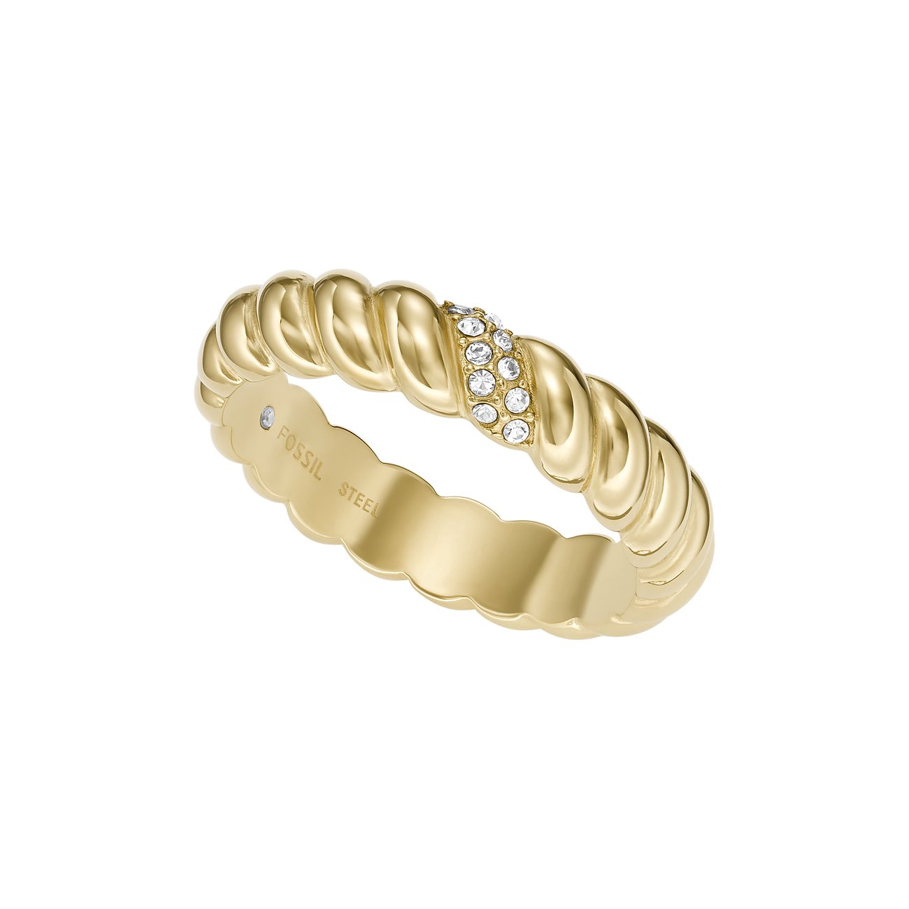 Un anello Fossil attorcigliato in acciaio inox color oro con pietre di vetro trasparenti centrali, visto dall'alto.