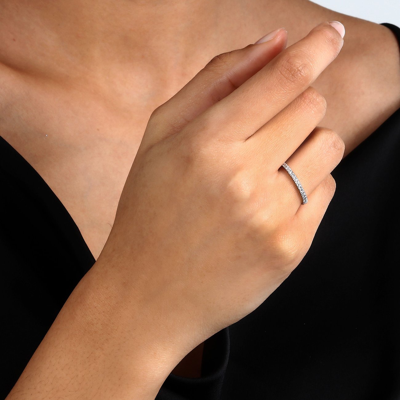 CHRIST Ring aus 585 Weißgold mit Diamanten.