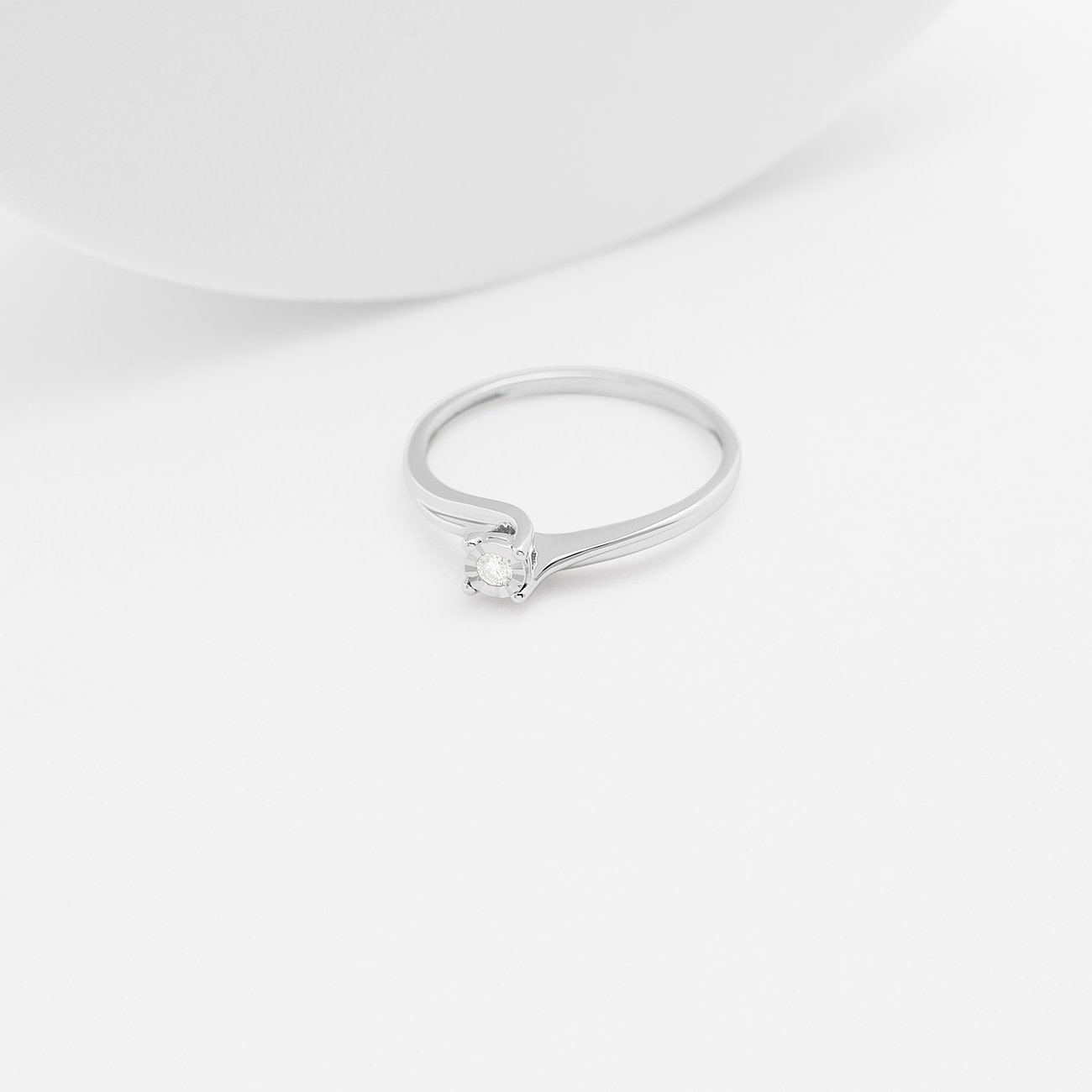 CHRIST Ring aus 375 Weißgold mit Diamant.