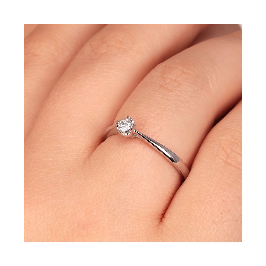 CHRIST Ring aus 585 Weißgold mit Diamant.