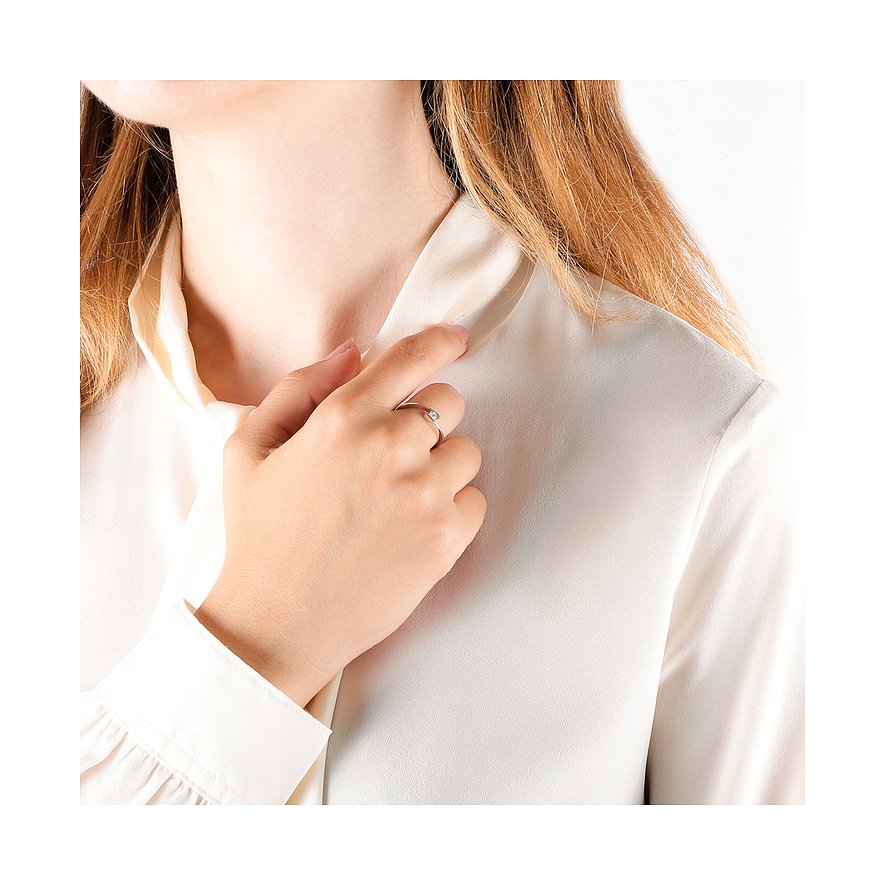 CHRIST Ring aus 585 Weißgold mit einem Diamanten.