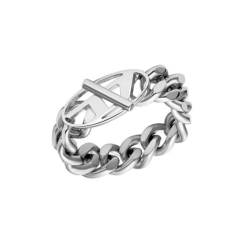 Diesel Ring aus Edelstahl mit ovalem Element und Gliederkette.