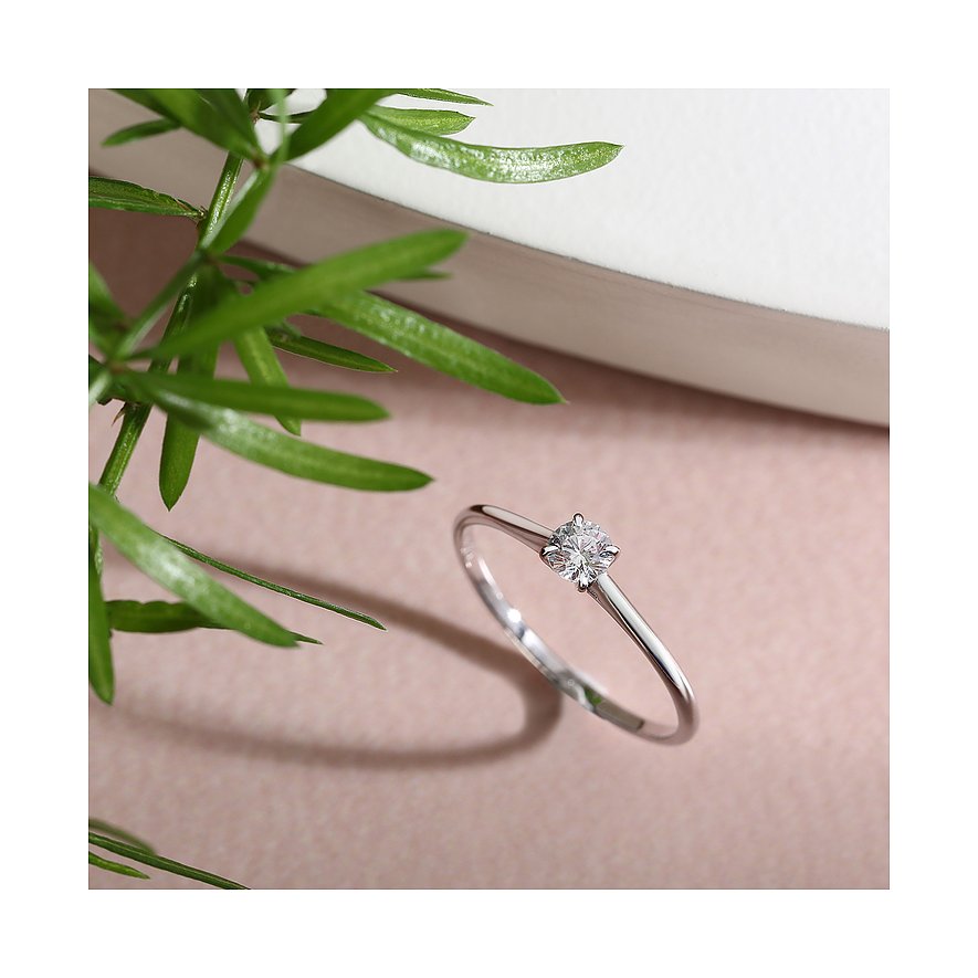 Live Diamond Ring aus 375 Weißgold mit Diamant im Solitär-Schliff.