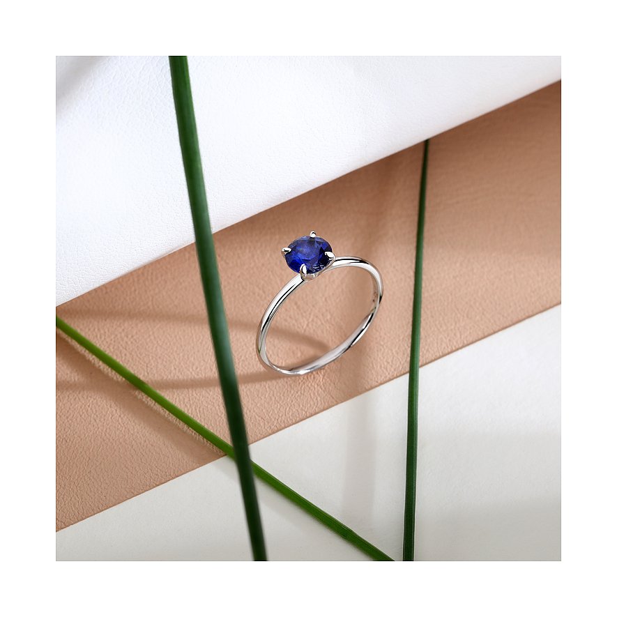 Live Diamond Ring aus 375 Weißgold mit Saphir.