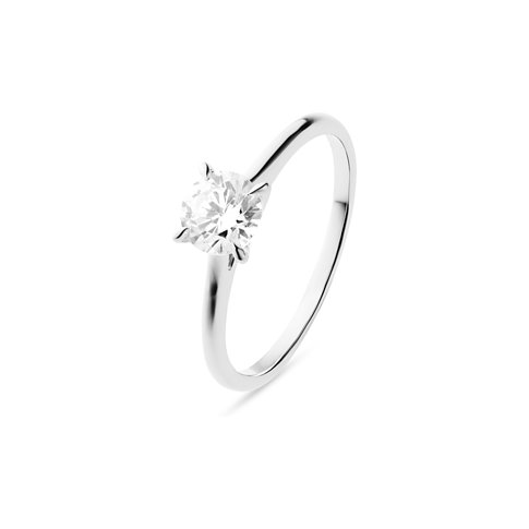 CHRIST 585er Weißgoldring mit einem einzelnen, strahlenden Diamanten im Zentrum.