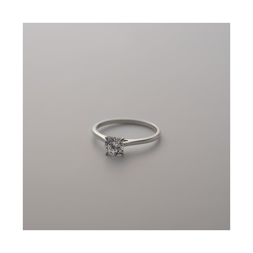 CHRIST Ring aus 585er Wei blauold mit einem elegant gefassten funkelnden Diamanten