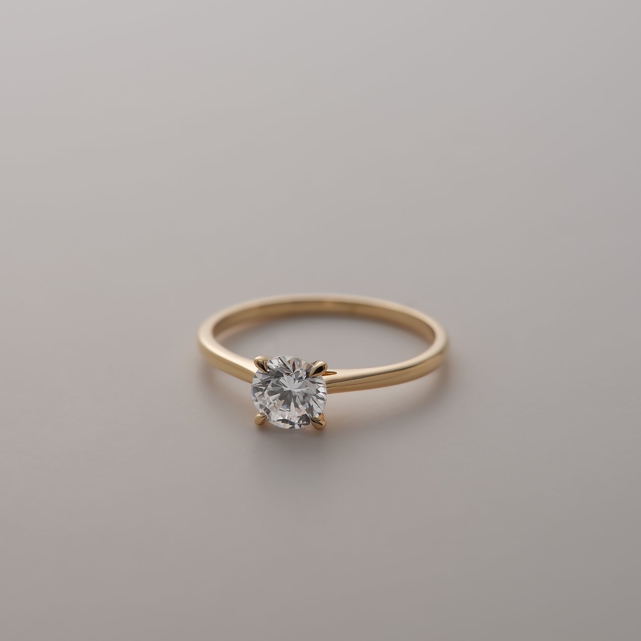 CHRIST Ring aus 585 Gelbgold mit einem runden Diamanten in einer Krappenfassung.