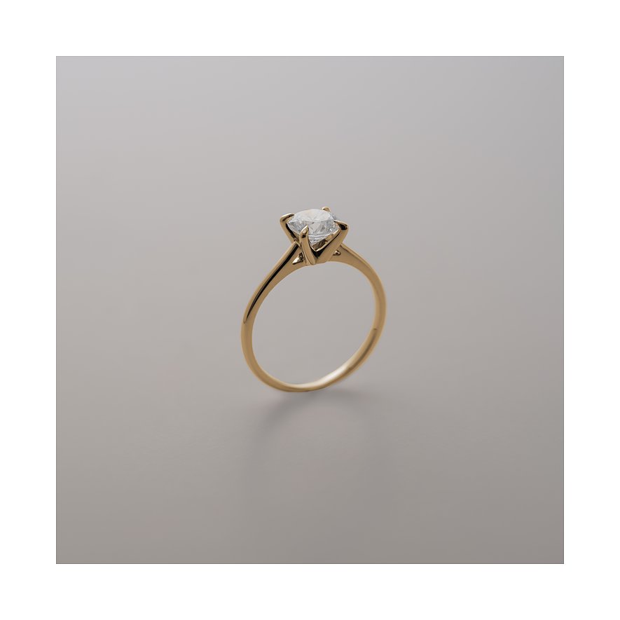 CHRIST Ring aus 585 Gelbgold mit einem einzelnen, funkelnden Diamanten prominent in Krappenfassung.