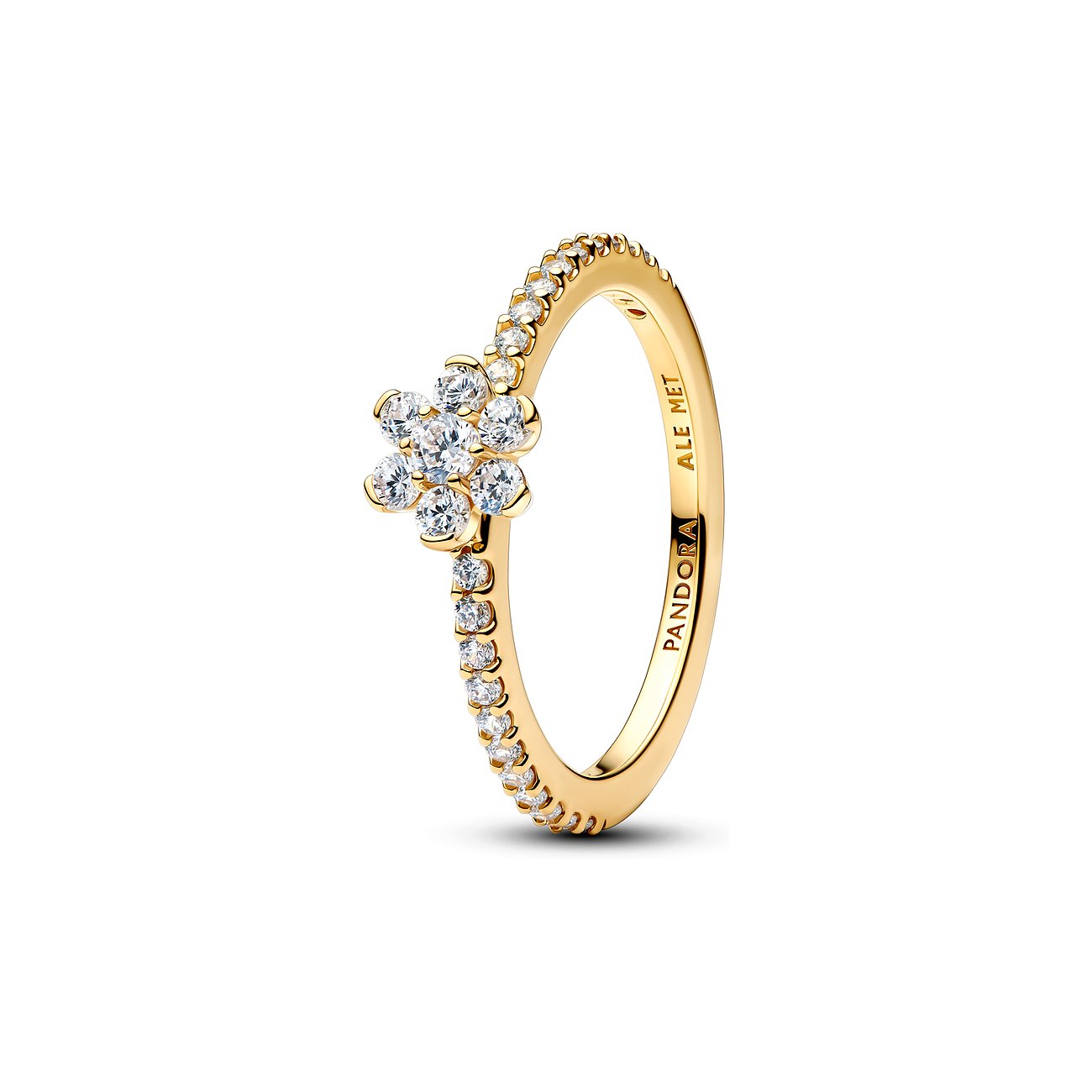 Pandora Ring aus goldenem Metall mit funkelndem Blütenmotiv und Pavé-Fassung aus Zirkonia auf der Ringschiene.