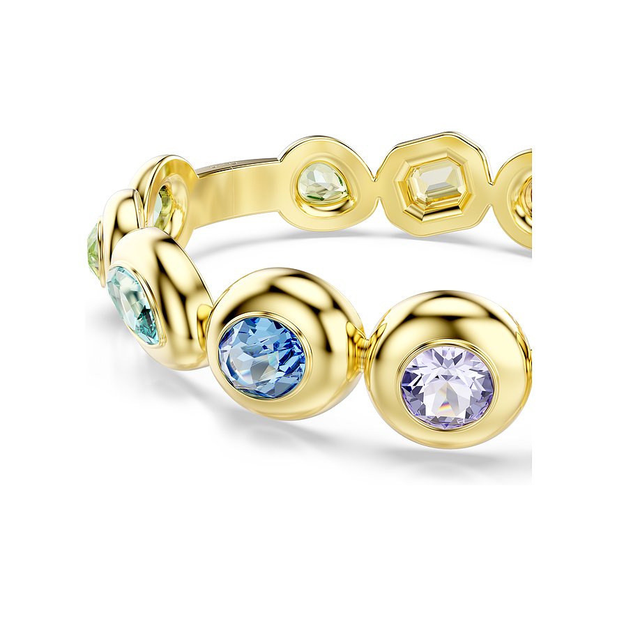 Nahaufnahme eines goldenen Swarovski Armschmucks mit runden und eckigen Swarovski-Kristallen in verschiedenen Farben.