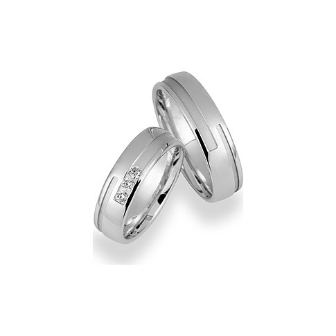 CHRIST Ringe aus konfiguriertem Material mit drei Steinen.