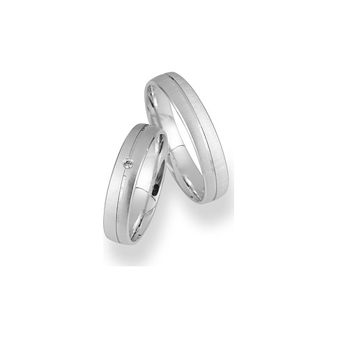 CHRIST Ringe aus konfiguriertem Material mit Stein und mattem Schliff.