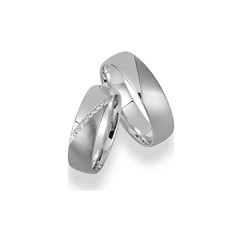 CHRIST Ringe aus konfiguriertem Material mit Steinen.