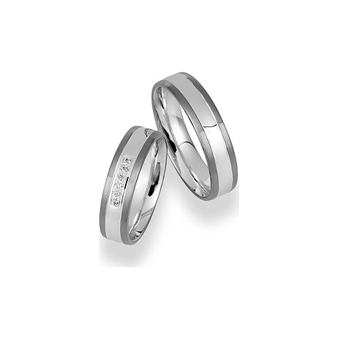 CHRIST Ringe aus konfiguriertem Material mit Steinen.