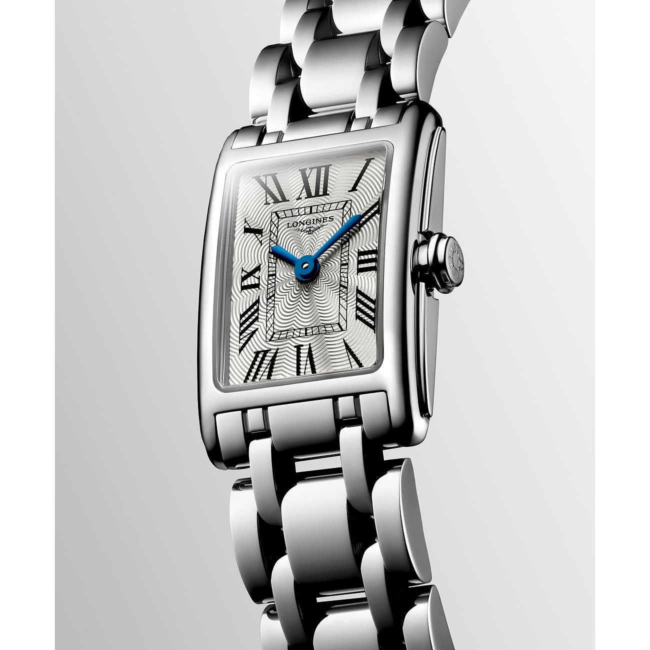 Longines Damenuhr mit Edelstahlgehäuse, silberfarben, analog, mit römischen Ziffern.