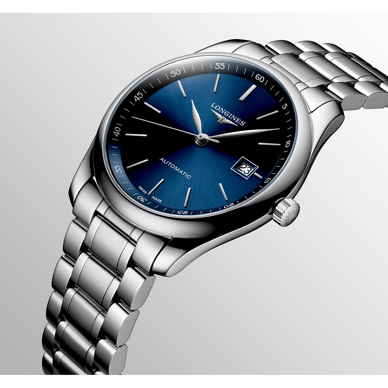 Longines Herrenuhr mit Edelstahlgehäuse und blauem Zifferblatt.