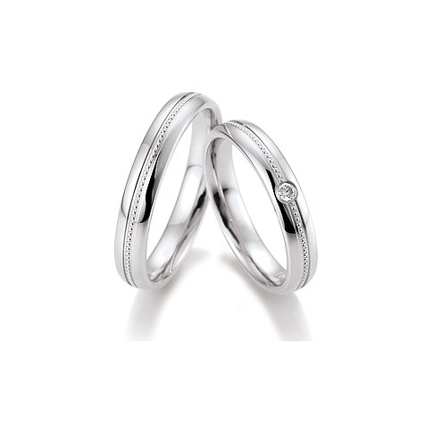 CHRIST Ringe aus konfiguriertem Material mit Steinbesatz und Perlrand.