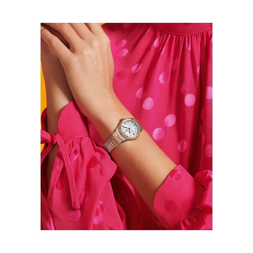 Ebel Damenuhr aus Edelstahl und 750 Gelbgold mit Diamanten.