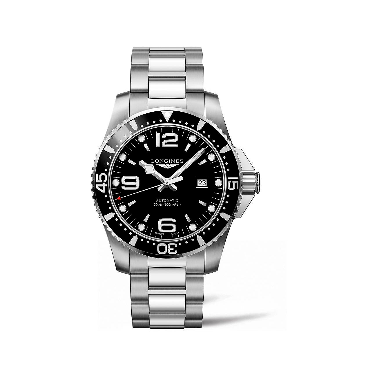 Longines Herrenuhr mit Edelstahlgehäuse, analog, schwarzes Zifferblatt.