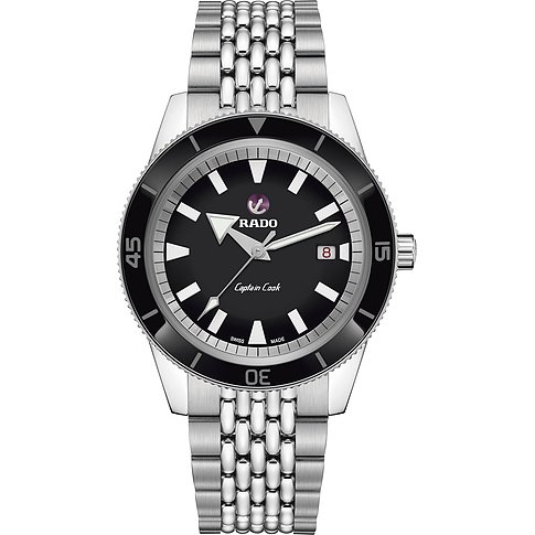 Rado Herrenuhr aus Edelstahl und schwarzer Keramik, vordere Ansicht. Das Zifferblatt ist schwarz mit weissen Markierungen.