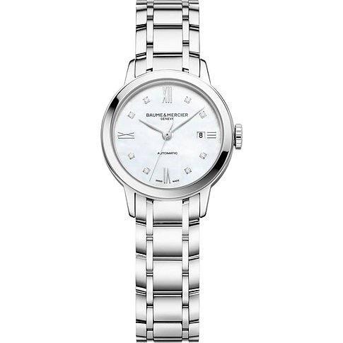 Baume & Mercier Damenuhr aus poliertem Edelstahl mit Kettengliedern und rundem Gehäuse auf weißem Hintergrund.