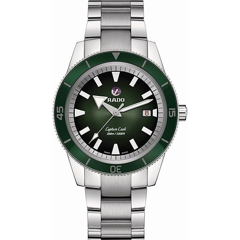 Rado Captain Cook Herrenuhr aus Edelstahl und Keramik mit dunkelgrünem Zifferblatt und Lünette.