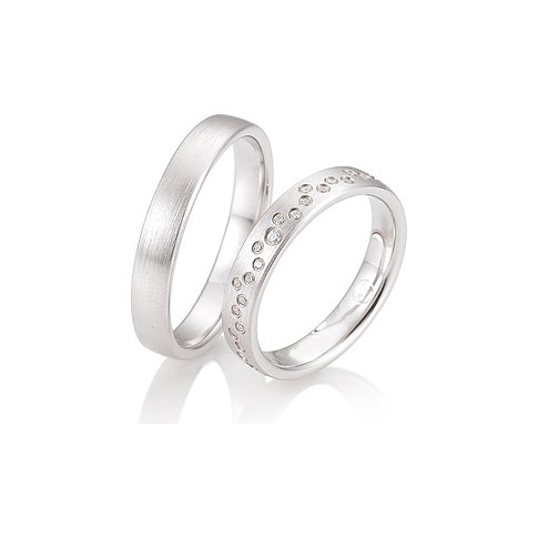 CHRIST Ringe aus konfiguriertem Material mit Steinen.