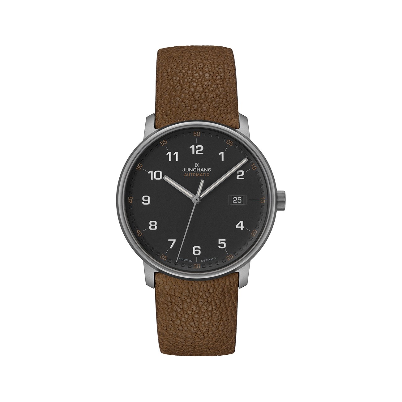 Junghans Herrenuhr mit Titangehäuse, schwarzem Zifferblatt und braunem Lederarmband.