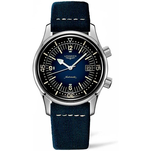 Longines Herrenuhr mit Edelstahlgehäuse, blauem Zifferblatt und Datum.