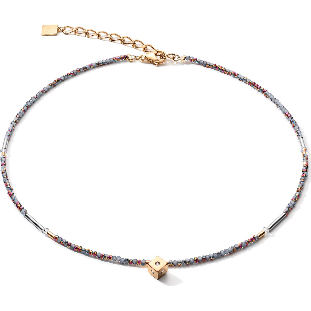 Coeur de Lion Halskette aus Edelstahl mit kleinen, grauen und roten Swarovski-Kristallen und goldfarbenem Würfelanhänger.