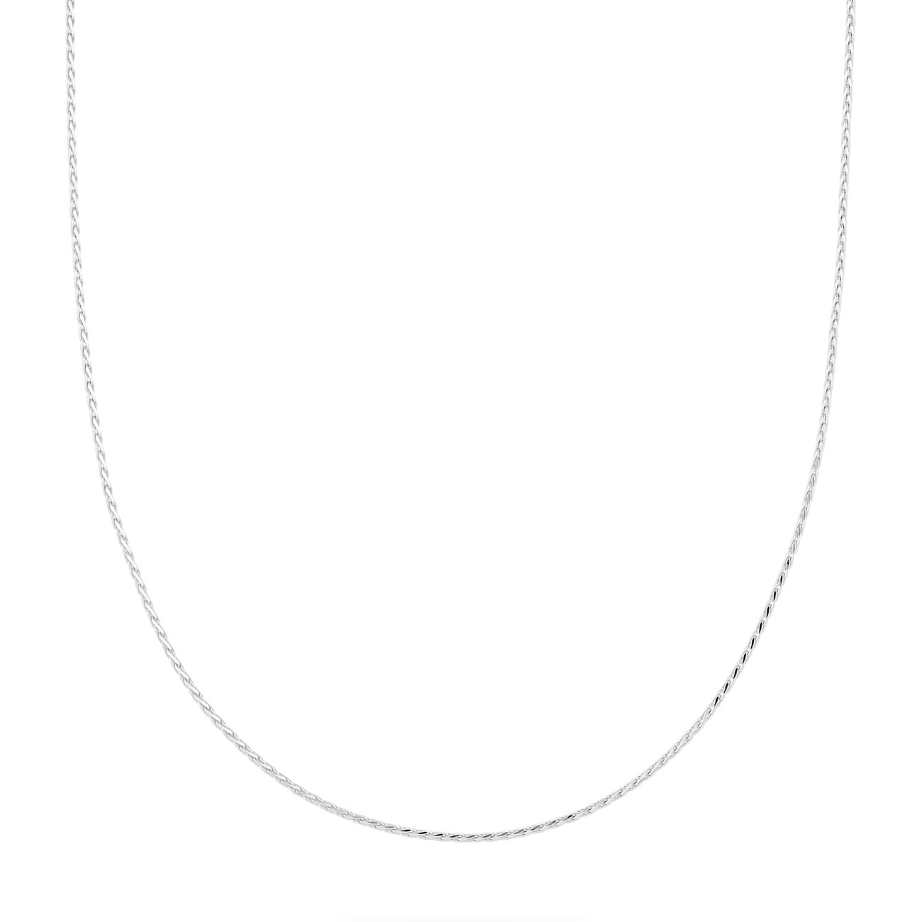 FAVS Halskette aus glänzendem 925er Silber mit einer Kette in feiner Flechtoptik, frontal fotografiert.