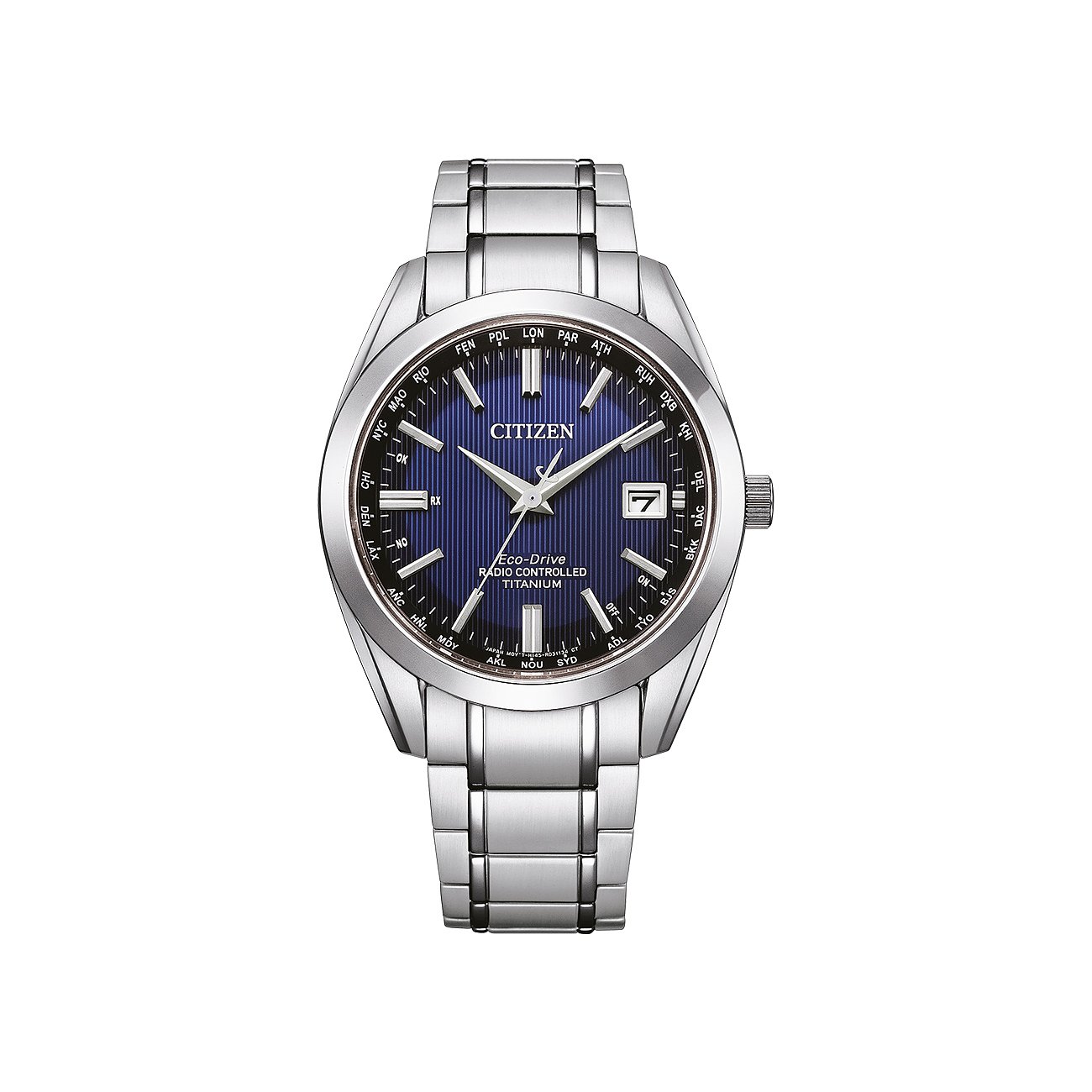 Die Citizen Herrenuhr aus Titan zeigt ein blaues Zifferblatt mit feinen Streifen, weißen Zeigern und Datumsanzeige.