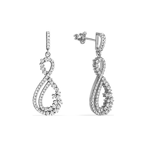 FAVS Ohrschmuck aus 925er Silber mit Zirkonia, ein Paar Infinity-Ohrhänger, freigestellt auf weißem Hintergrund.