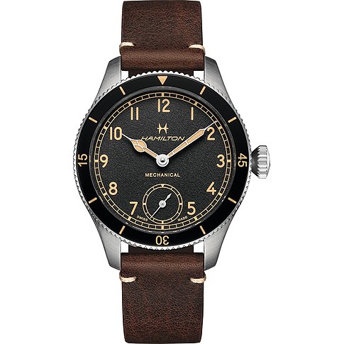 Hamilton Herrenuhr mit Edelstahlgehäuse, schwarzem Zifferblatt und Lederarmband.