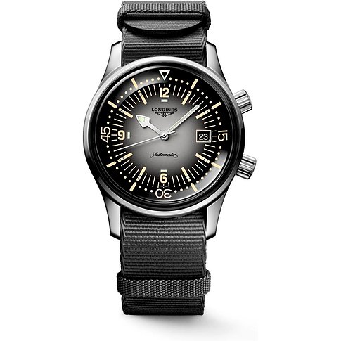 Longines Herrenuhr mit Edelstahlgehäuse, analog, mit Datum und schwarzem Zifferblatt.