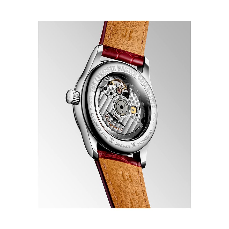 Rückansicht der Longines Damenuhr aus Edelstahl mit sichtbarem Uhrwerk und einem dunkelroten Lederarmband.