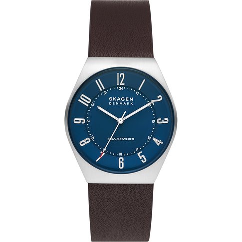 Skagen Herrenuhr mit braunem Lederarmband und einem Zifferblatt in tiefem Blau. Die Uhr ist aus Edelstahl gefertigt.