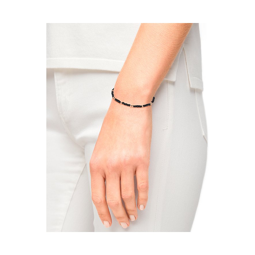 s.Oliver handledsarmband i rostfritt stål och glas med små svarta pärlor och guldfärgade accentdetaljer.