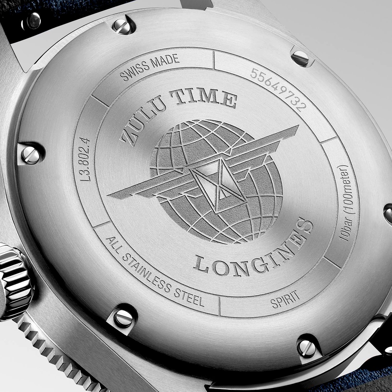 Longines Herrenuhr aus Edelstahl, mit analoger Anzeige und Weltkugel-Logo.