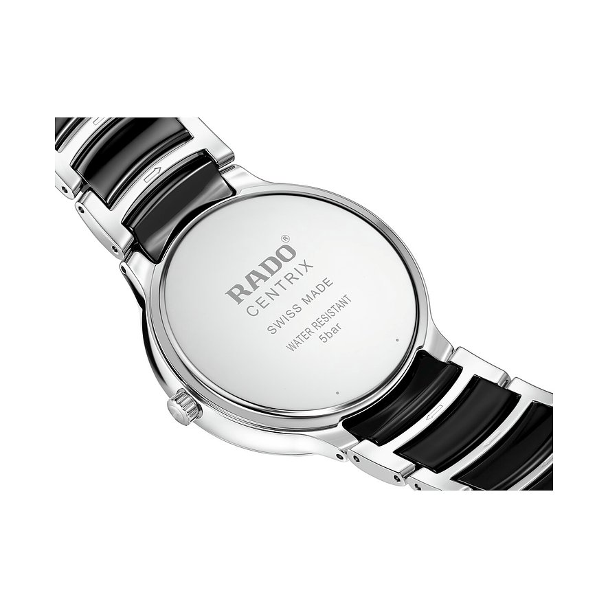 Rado Centrix Unisexuhr aus Edelstahl, Rückansicht mit Gravuren wie Markenname und Wasserdichtigkeit.