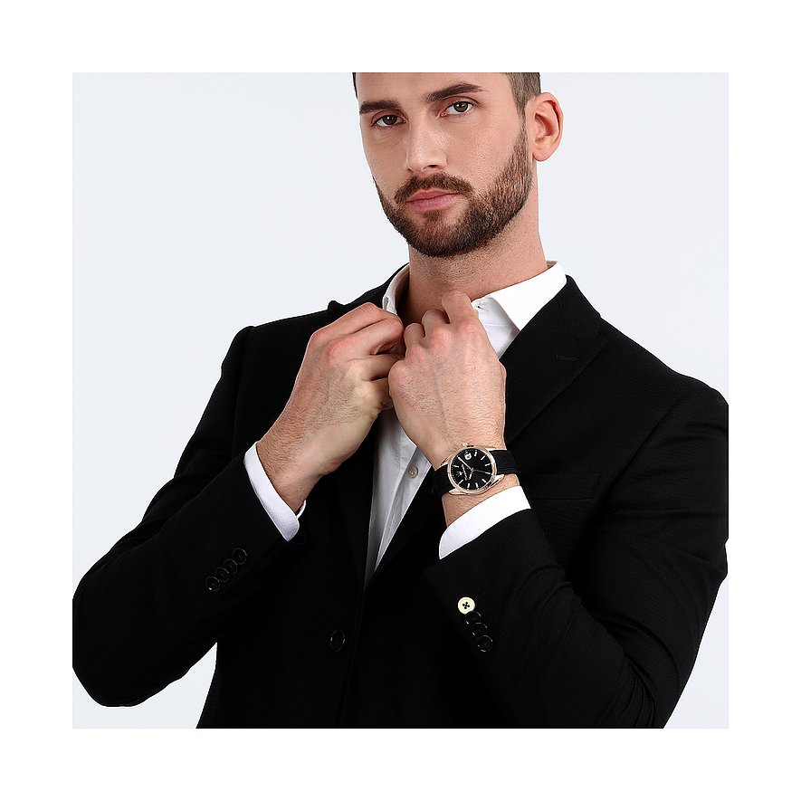 Maserati Herrenuhr mit Edelstahlgehäuse, schwarzem Zifferblatt und Datum.