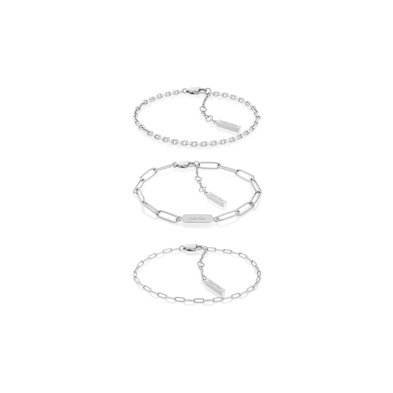 Calvin Klein Armband aus Edelstahl mit Panzerketten-Design und einem Anhänger mit dem Markenlogo.