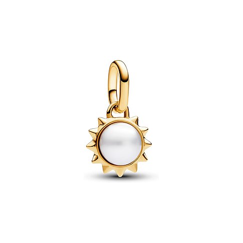 Pandora Anhänger aus Metall mit Perle und Sonnensymbol.